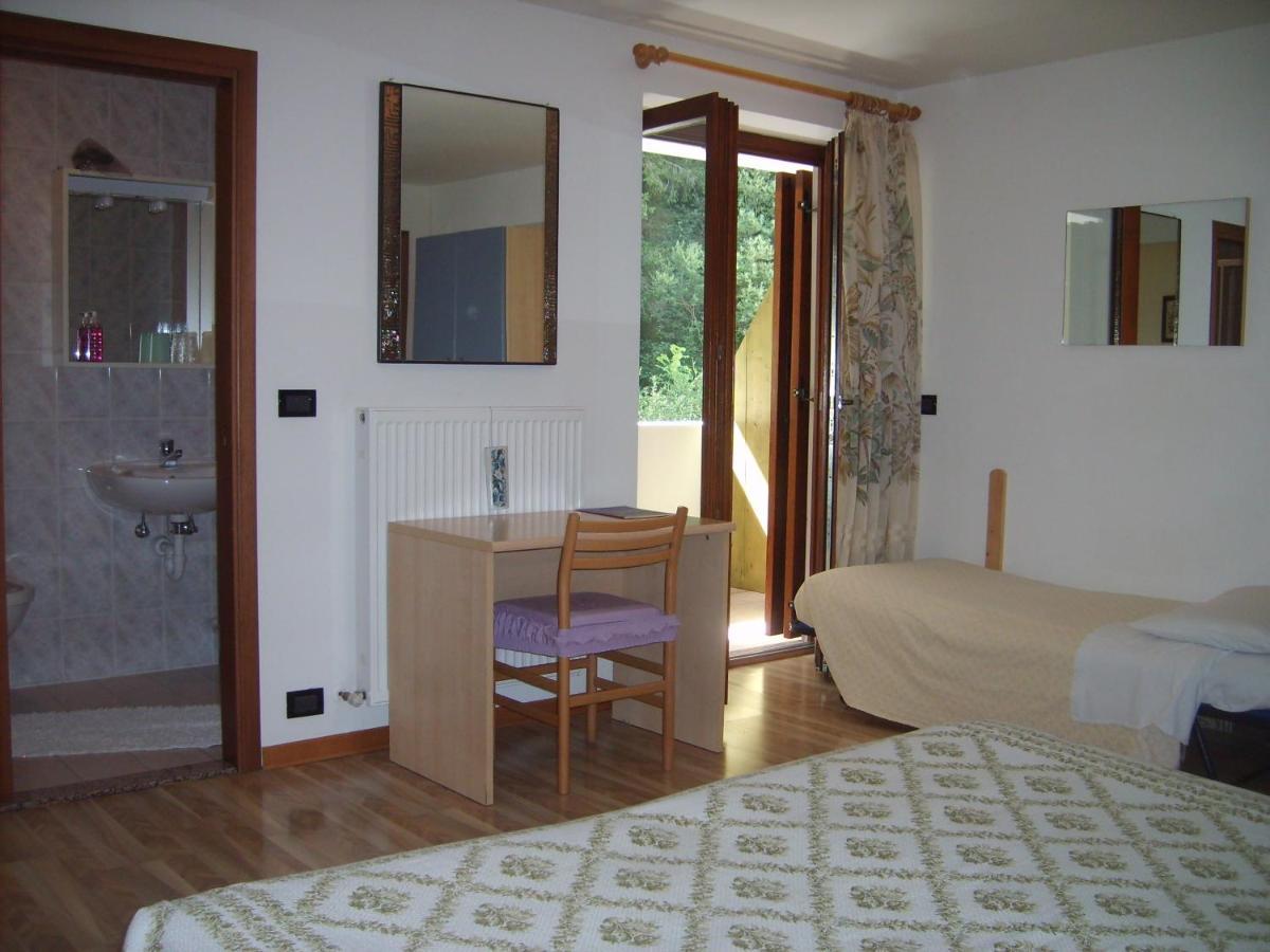 Hotel Genzianella Presenaio エクステリア 写真