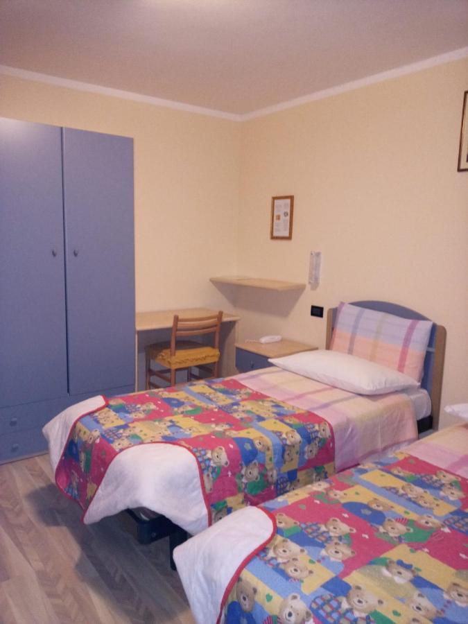 Hotel Genzianella Presenaio エクステリア 写真